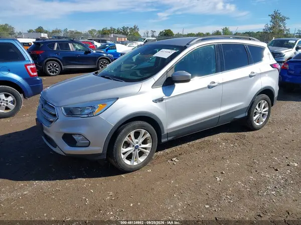 2018 FORD ESCAPE VIN 1FMCU9GD5JUC28905 фото 2