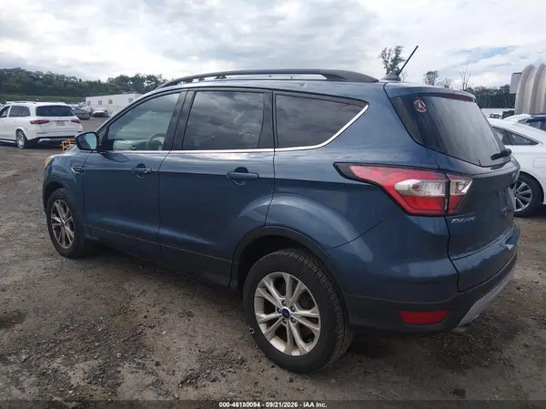 1FMCU9GD4JUA87955 — 2018 Ford Escape, фото 3 с аукциона IAAI 08.10.2026, Естественный износ
