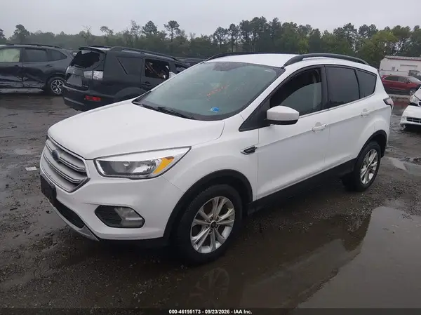 1FMCU0GD6JUC90194 — 2018 Ford Escape, фото 2 с аукциона IAAI 10.10.2026, Естественный износ