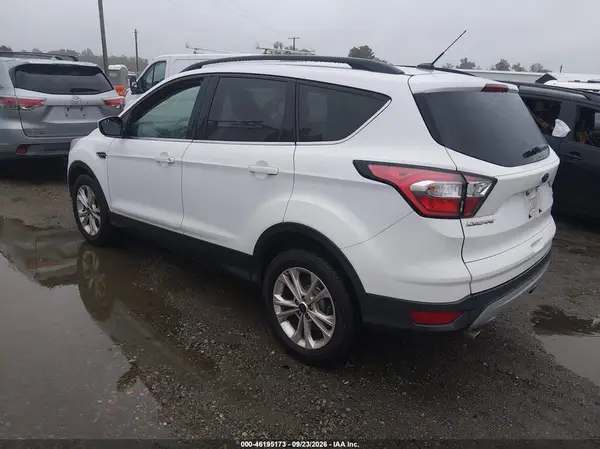 1FMCU0GD6JUC90194 — 2018 Ford Escape, фото 3 с аукциона IAAI 10.10.2026, Естественный износ