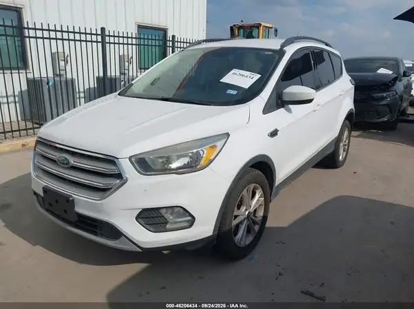 1FMCU0GD0JUC34414 — 2018 Ford Escape, фото 2 с аукциона IAAI 13.10.2026, Естественный износ