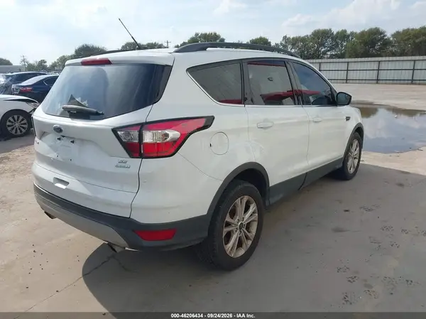 1FMCU0GD0JUC34414 — 2018 Ford Escape, фото 4 с аукциона IAAI 13.10.2026, Естественный износ