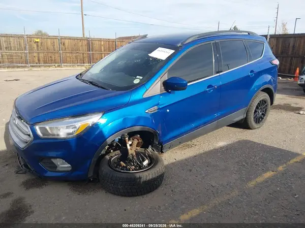 1FMCU9GD1JUA97522 — 2018 Ford Escape, фото 2 с аукциона IAAI, Передняя часть