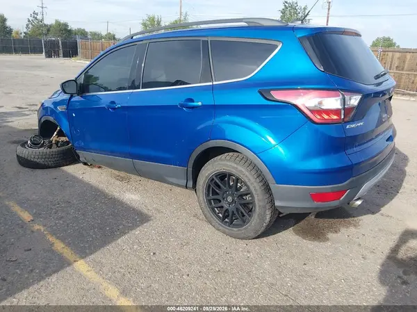 1FMCU9GD1JUA97522 — 2018 Ford Escape, фото 3 с аукциона IAAI, Передняя часть