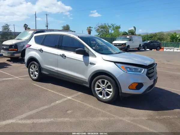 1FMCU0F71JUA24710 — 2018 Ford Escape, Передняя часть слева (Left Front), фото до ремонта
