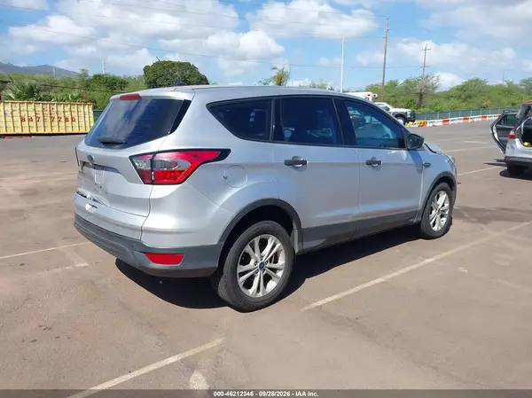 1FMCU0F71JUA24710 — 2018 Ford Escape, фото 4 с аукциона IAAI, Передняя часть слева