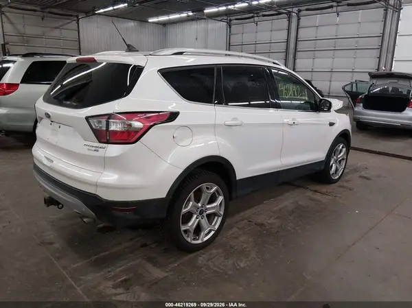 1FMCU9J95JUD61748 — 2018 Ford Escape, фото 4 с аукциона IAAI, Передняя часть