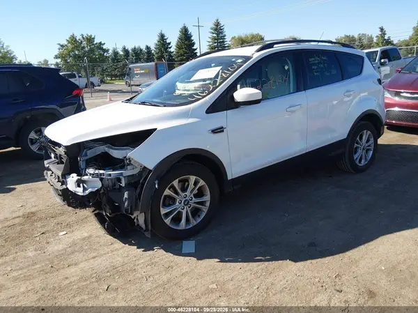 1FMCU9GD7JUC91214 — 2018 Ford Escape, фото 2 с аукциона IAAI, Повреждения со всех сторон
