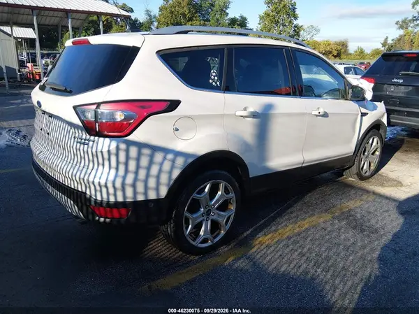 1FMCU9J98JUB80062 — 2018 Ford Escape, фото 4 с аукциона IAAI, Передняя часть