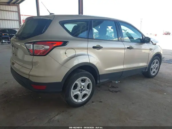 1FMCU0F78JUB14758 — 2018 Ford Escape, фото 4 с аукциона IAAI, Передняя часть
