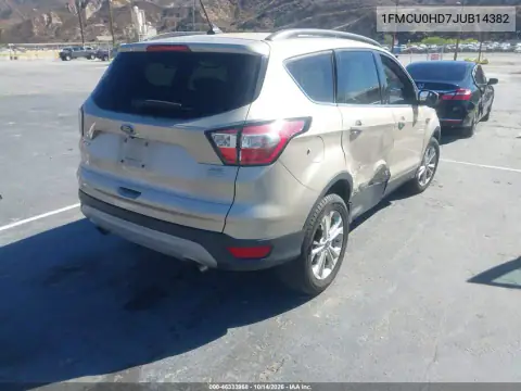 1FMCU0HD7JUB14382 — 2018 Ford Escape, фото 4 с аукциона IAAI, Боковая часть