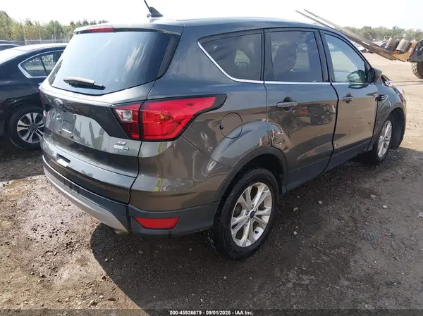 1FMCU9GD1KUA31523 — 2019 Ford Escape, фото 4 с аукциона IAAI 14.10.2026, Передняя часть
