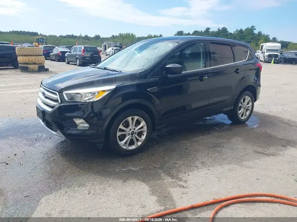 1FMCU9GD5KUA36885 — 2019 Ford Escape, фото 2 с аукциона IAAI 05.10.2026, Естественный износ