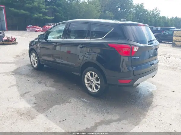 1FMCU9GD5KUA36885 — 2019 Ford Escape, фото 3 с аукциона IAAI 05.10.2026, Естественный износ