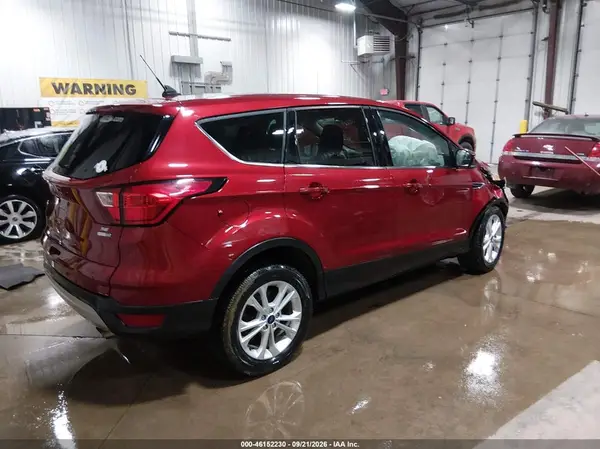 1FMCU9GD0KUC54524 — 2019 Ford Escape, фото 4 с аукциона IAAI, Передняя часть