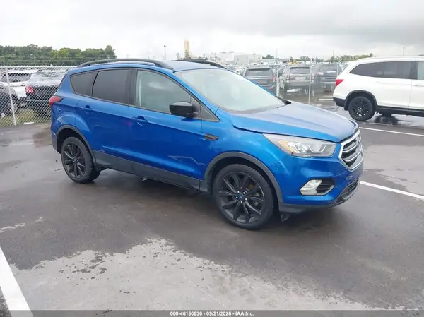 1FMCU0GDXKUB01936 — 2019 Ford Escape, Передняя часть слева (Left Front), фото до ремонта