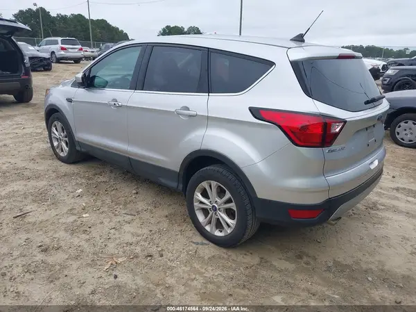 1FMCU0GD5KUA25722 — 2019 Ford Escape, фото 3 с аукциона IAAI 15.10.2026, Естественный износ