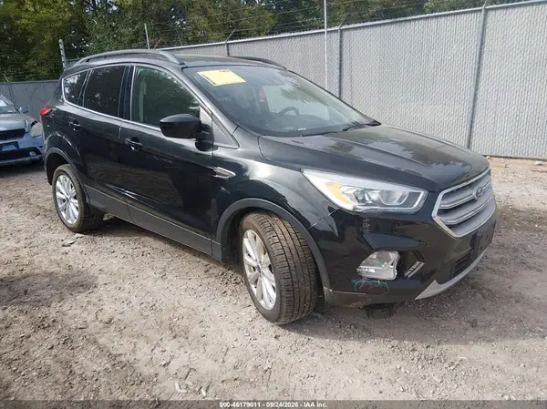 1FMCU9HD7KUA13431 — 2019 Ford Escape, Передняя часть (Front End), фото до ремонта