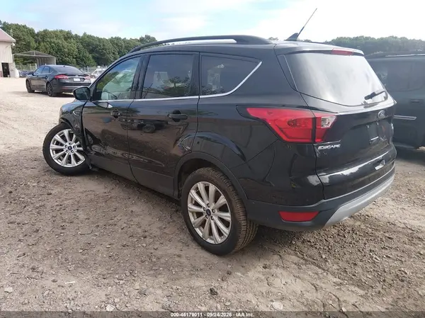 1FMCU9HD7KUA13431 — 2019 Ford Escape, фото 3 с аукциона IAAI 14.10.2026, Передняя часть