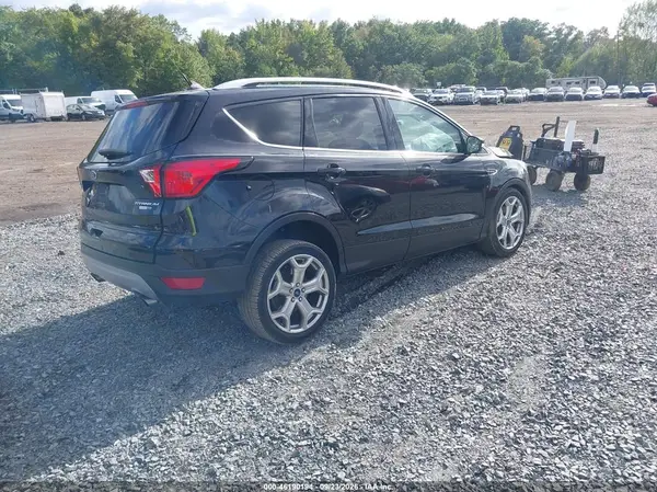1FMCU9J93KUA22231 — 2019 Ford Escape, фото 4 с аукциона IAAI, Левый бок