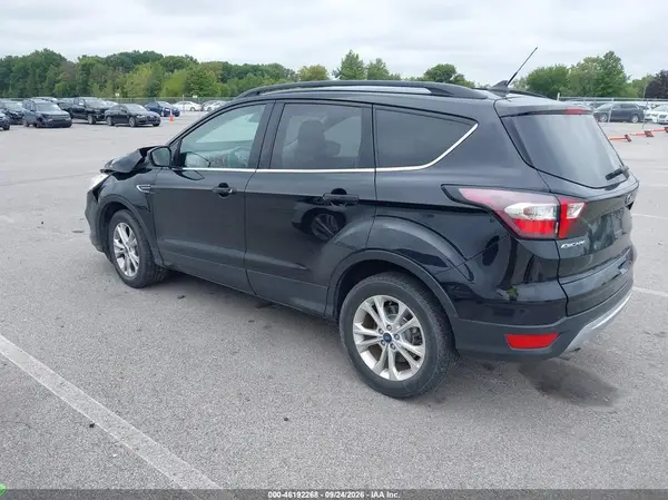 1FMCU9HD1KUB61400 — 2019 Ford Escape, фото 3 с аукциона IAAI, Передняя часть