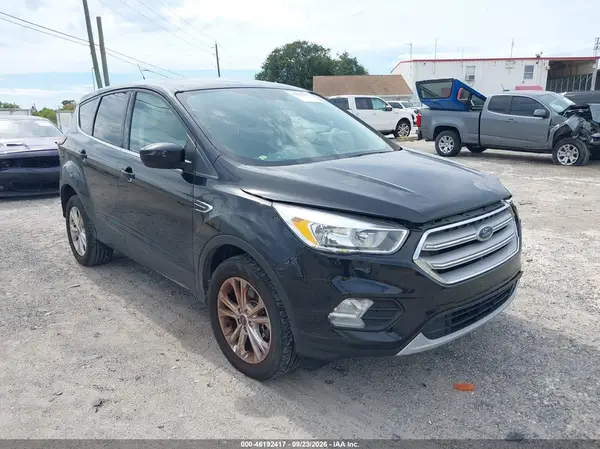 1FMCU9GD5KUA32819 — 2019 Ford Escape, Передняя часть (Front End), фото до ремонта