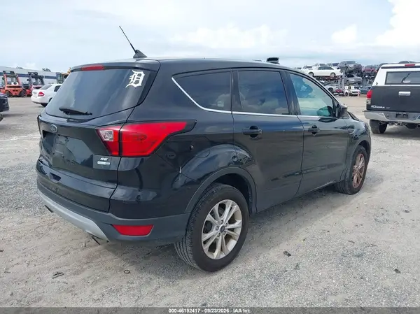 1FMCU9GD5KUA32819 — 2019 Ford Escape, фото 4 с аукциона IAAI, Передняя часть