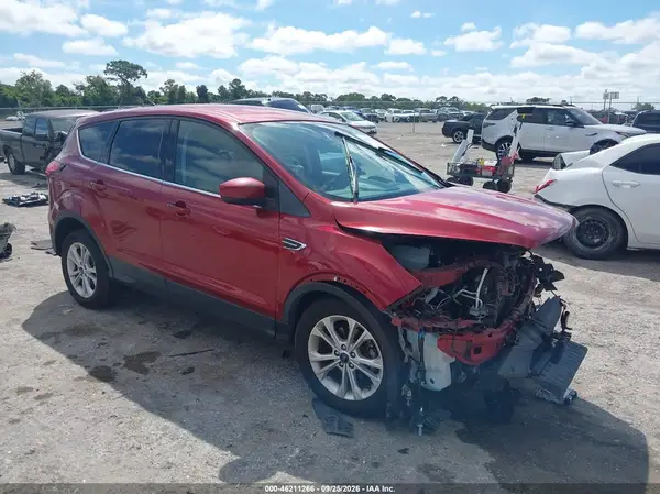 1FMCU0GD2KUB95861 — 2019 Ford Escape, Передняя часть (Front End), фото до ремонта