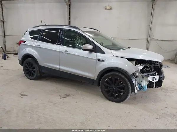 1FMCU9HD3KUA69687 — 2019 Ford Escape, Передняя часть (Front End), фото до ремонта