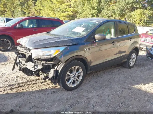 1FMCU9GD9KUC27001 — 2019 Ford Escape, фото 2 с аукциона IAAI, Передняя часть