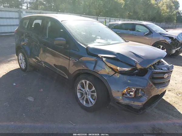 1FMCU0F75KUC19193 — 2019 Ford Escape, Передняя часть (Front End), фото до ремонта