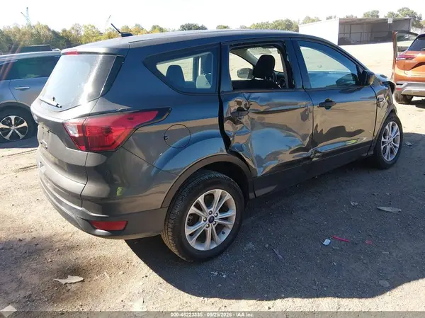 1FMCU0F75KUC19193 — 2019 Ford Escape, фото 4 с аукциона IAAI, Передняя часть