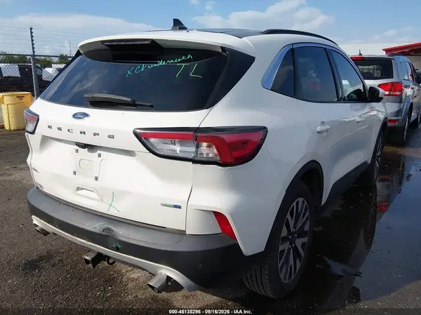 1FMCU9H92LUB28113 — 2020 Ford Escape, фото 4 с аукциона IAAI, Левый и правый бока