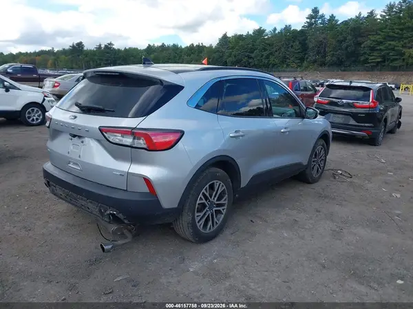 1FMCU9H68LUA13246 — 2020 Ford Escape, фото 4 с аукциона IAAI, Задняя часть