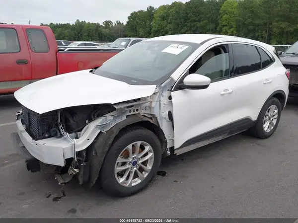1FMCU0G61LUA21735 — 2020 Ford Escape, фото 2 с аукциона IAAI, Передняя часть