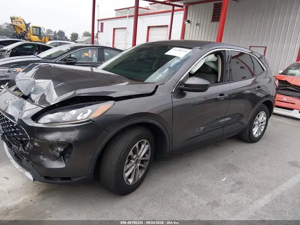 1FMCU0G64LUC62429 — 2020 Ford Escape, фото 2 с аукциона IAAI, Передняя часть