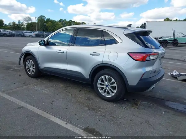1FMCU9G60LUA16577 — 2020 Ford Escape, фото 3 с аукциона IAAI, Передняя часть