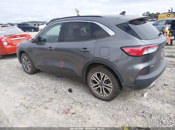 1FMCU9H65MUB30025 — 2021 Ford Escape, фото 3 с аукциона IAAI, Подтопление