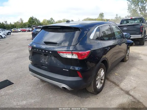 1FMCU9G66MUA17766 — 2021 Ford Escape, фото 4 с аукциона IAAI 10.10.2026, Передняя часть