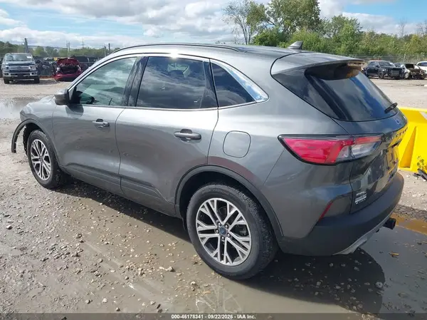 1FMCU9H98NUA80832 — 2022 Ford Escape, фото 3 с аукциона IAAI, Передняя часть