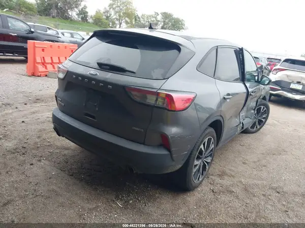 1FMCU9BZ1NUA05351 — 2022 Ford Escape, фото 4 с аукциона IAAI, Правый бок