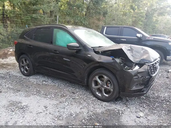 1FMCU0MN5PUA06138 Ford Escape 2023 — повреждение Передняя часть справа, фото до ремонта