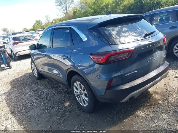 1FMCU9GN9PUB28095 — 2023 Ford Escape, фото 3 с аукциона IAAI, Передняя часть
