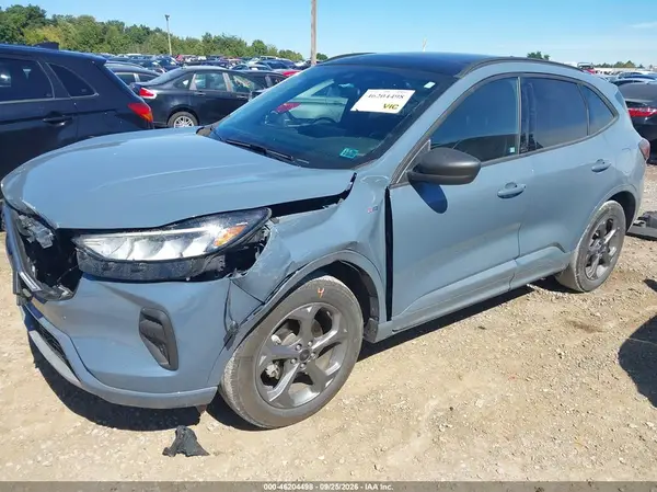 1FMCU9MN1RUB00847 — 2024 Ford Escape, фото 2 с аукциона IAAI, Передняя часть