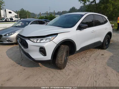 2025 Ford Escape VIN 1FMCU9GN7SUA75664 фото 2