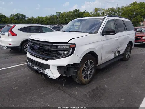 2025 Ford Expedition Active VIN 1FMJU1J84SEA08526 фото 2