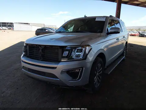 2018 Ford Expedition Max Limited VIN 1FMJK1KT9JEA47443 фото 2