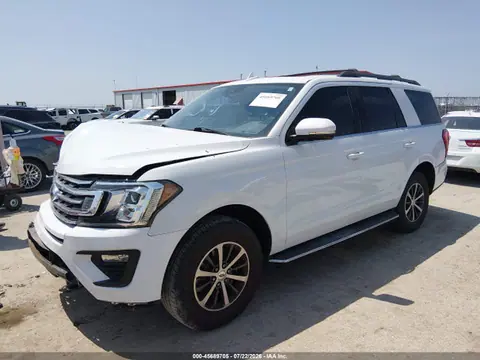 2018 Ford Expedition Xlt VIN 1FMJU1HT4JEA28302 фото 2