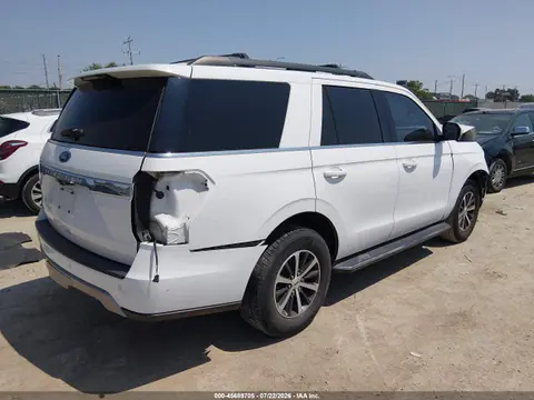 2018 Ford Expedition Xlt VIN 1FMJU1HT4JEA28302 фото 4