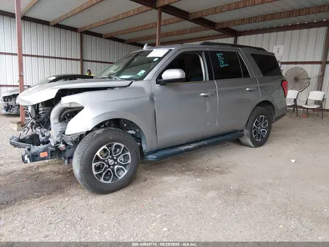 2024 Ford Expedition Xlt VIN 1FMJU1J86REA37021 фото 2